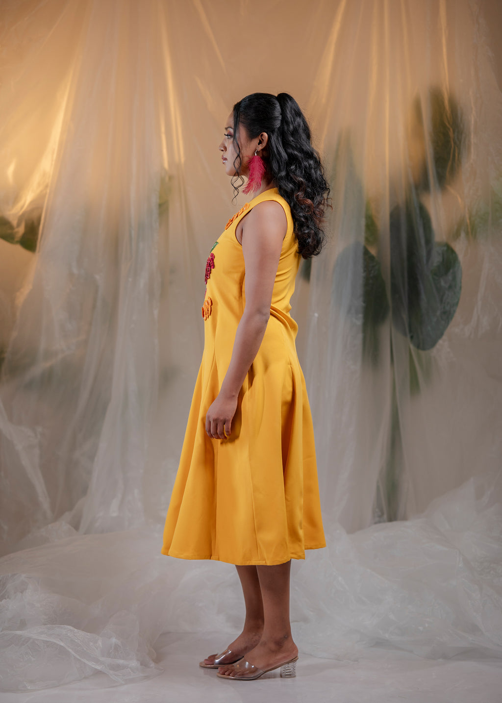 Petal Noir Midi